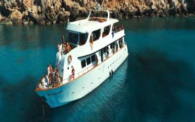 Wycieczka Miasto duchów, Famagusta, Salamina z rejsem na Blue Lagoon i zatokę żółwi z Ayia Napa z barbecue