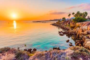 Wycieczka z Pafos w kierunku Ayia Napa Marathon z Lefkarą, odrobiną wina i oliwy